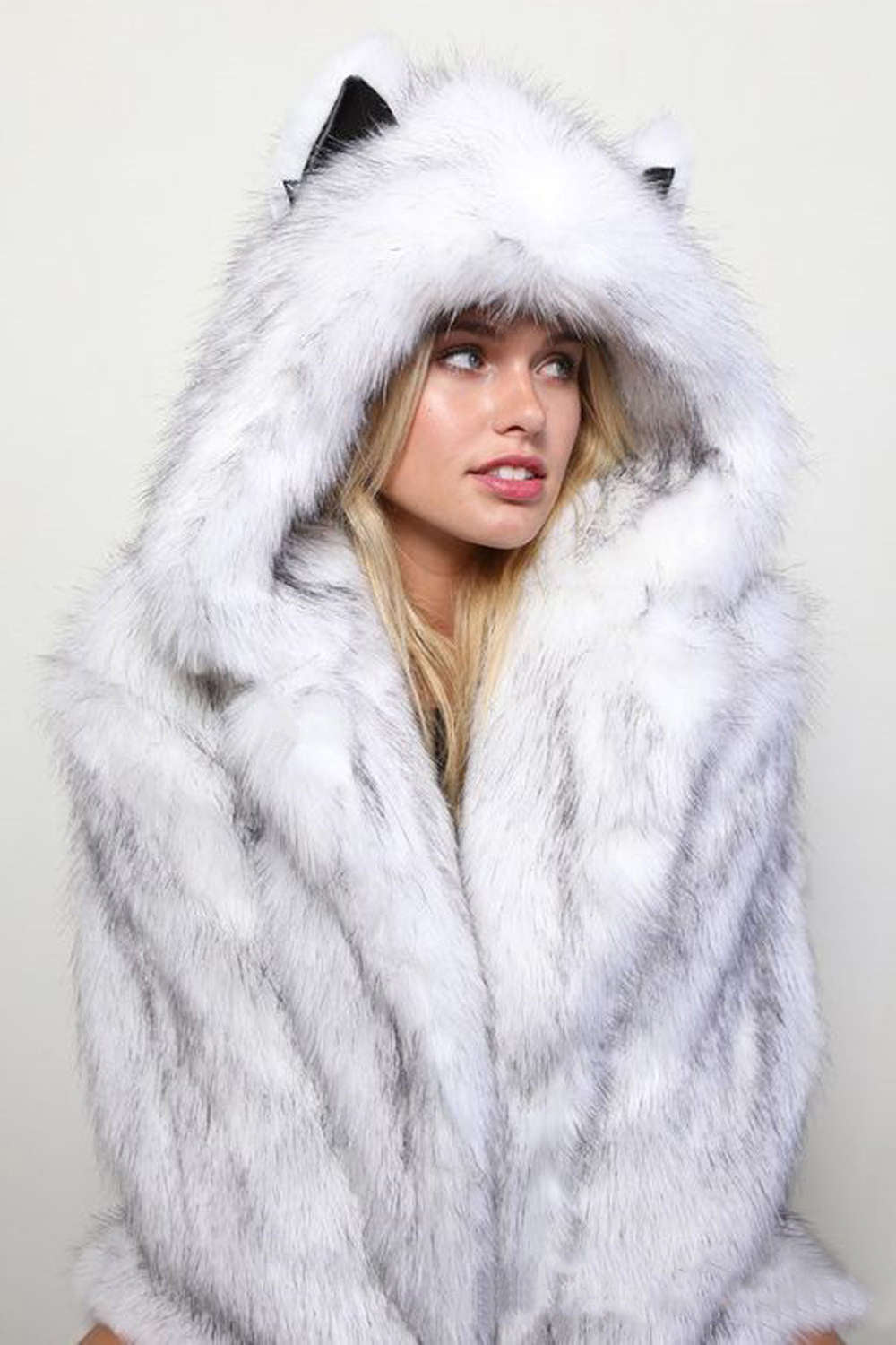 Iyasson Faux Fur Cute Ear Hooded Coat
