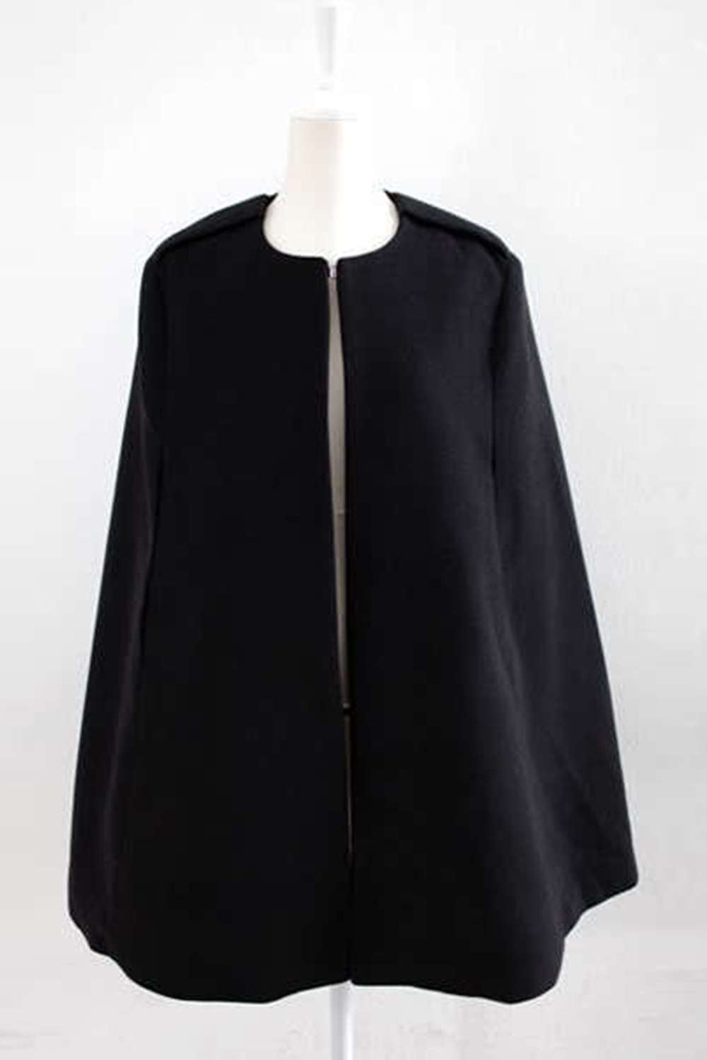 Iyasson Solid Warm Cape