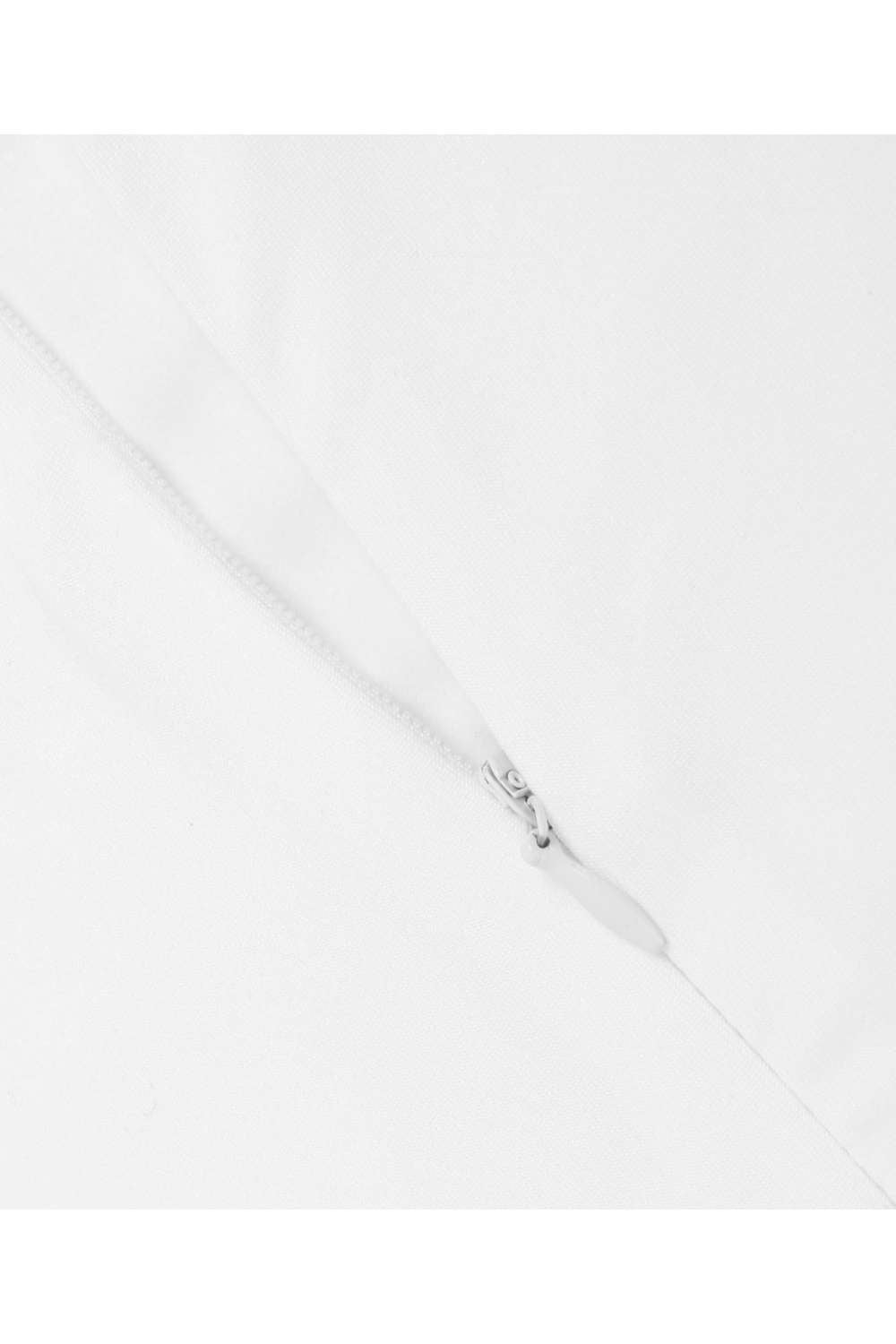 Iyasson Sleeveless Lace-Bodice Gown