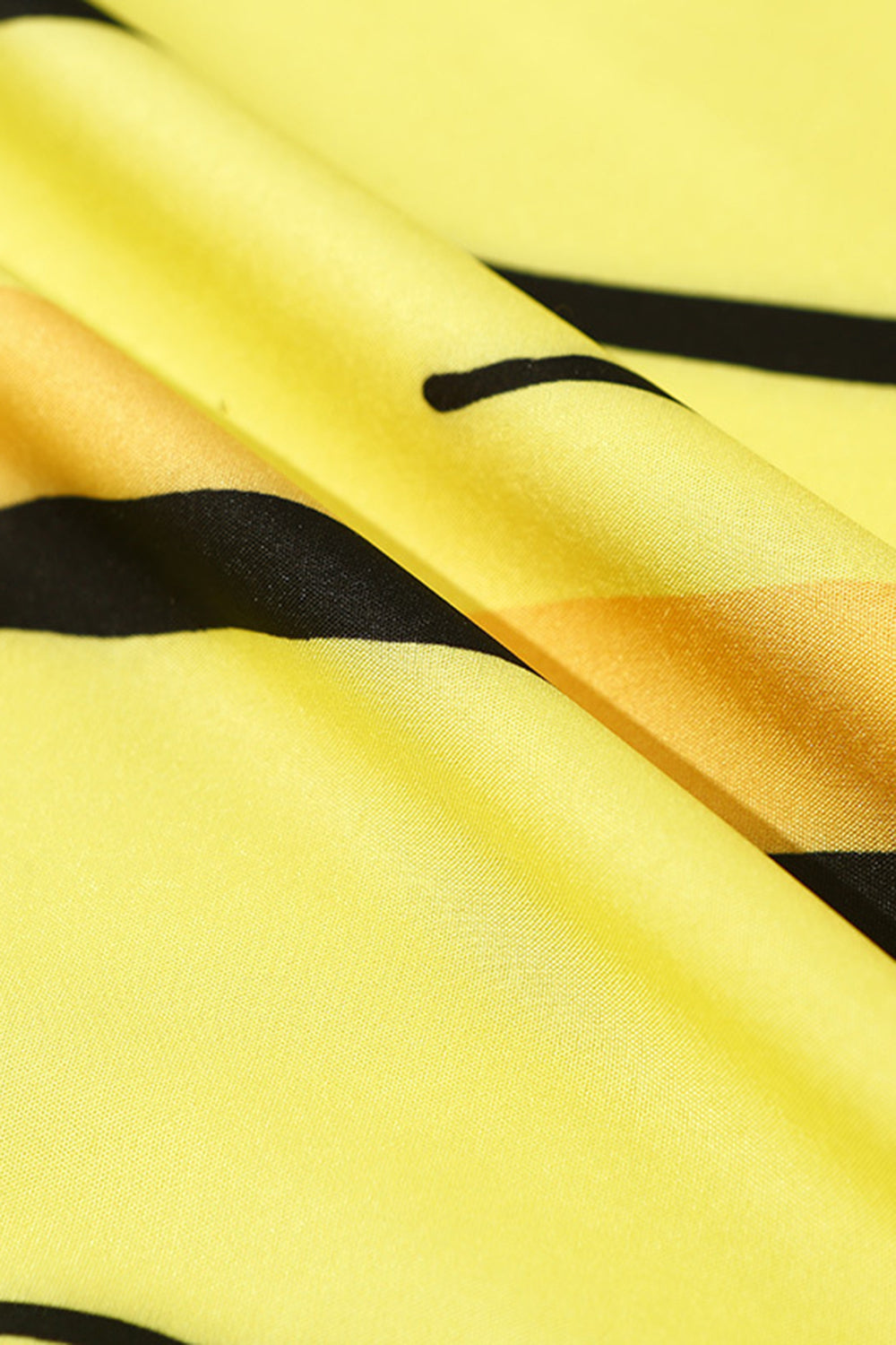 Iyasson Cute Chips Print Irregular figure Beach Blanket