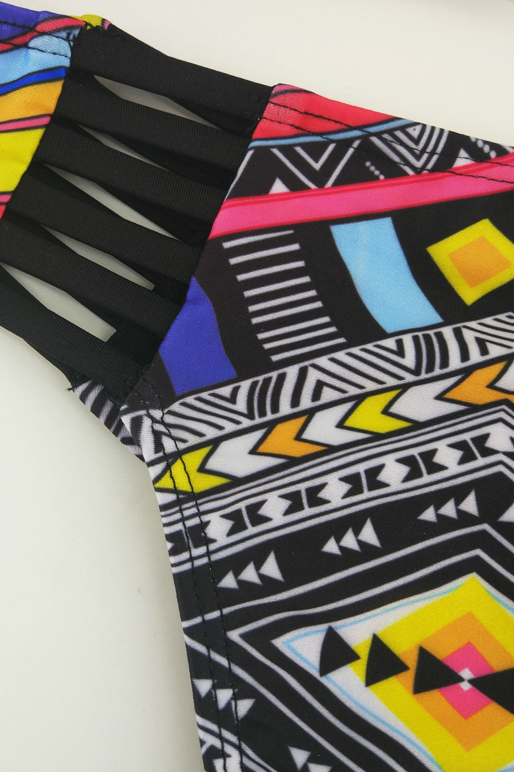 Iyasson Geometric Pattern Trendy High Neck Design Bikini Set