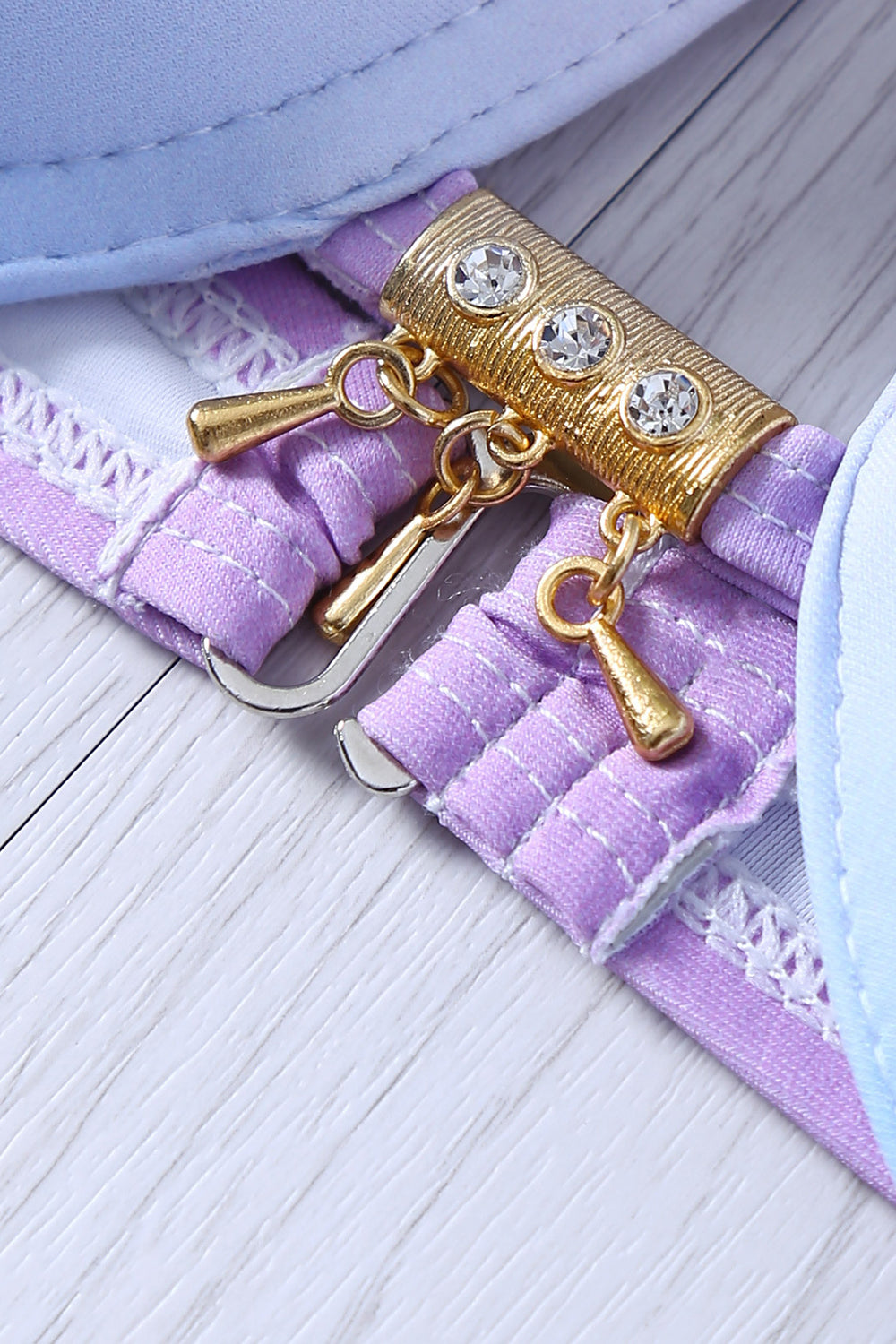 Iyasson Charming Mermaid shell trendy color bikini swimsuit