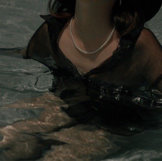 German transparent bikini,What do you think of？