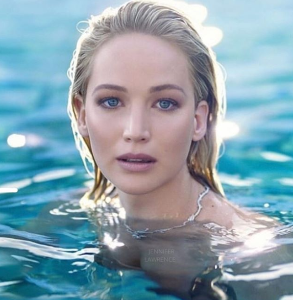 Jennifer Lawrence bikini pictures and her something you want to know