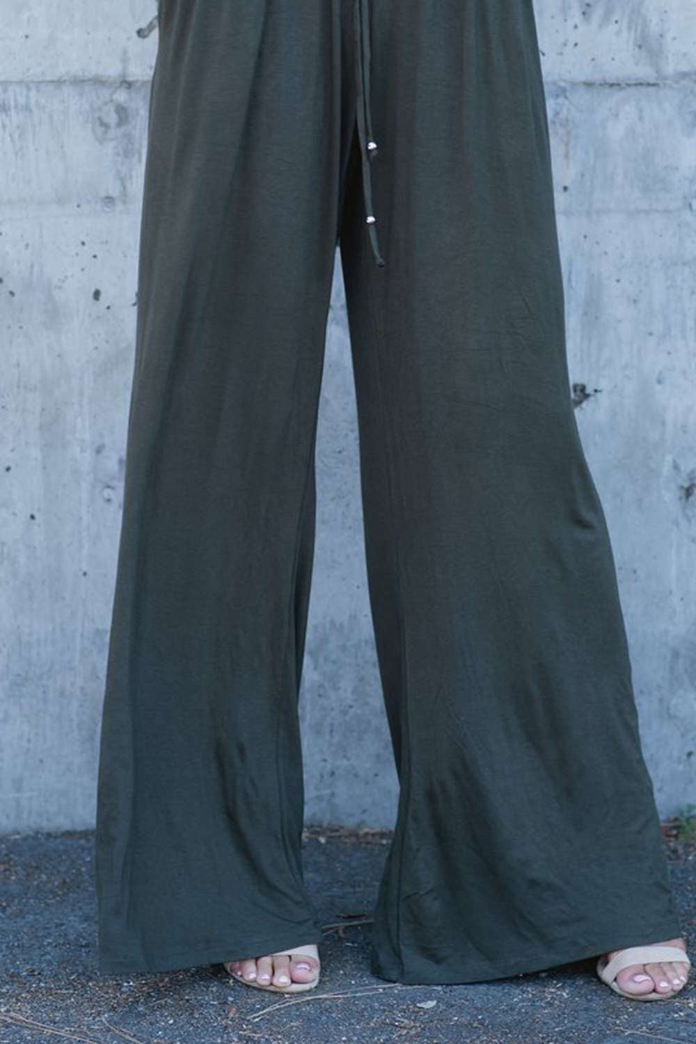 Iyasson Women Spaghetti Strap Stretchy Wide Leg Jumpsuit