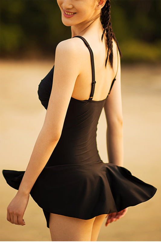 EZI Black Close-fitting With Shirring One-piece Swimsuit