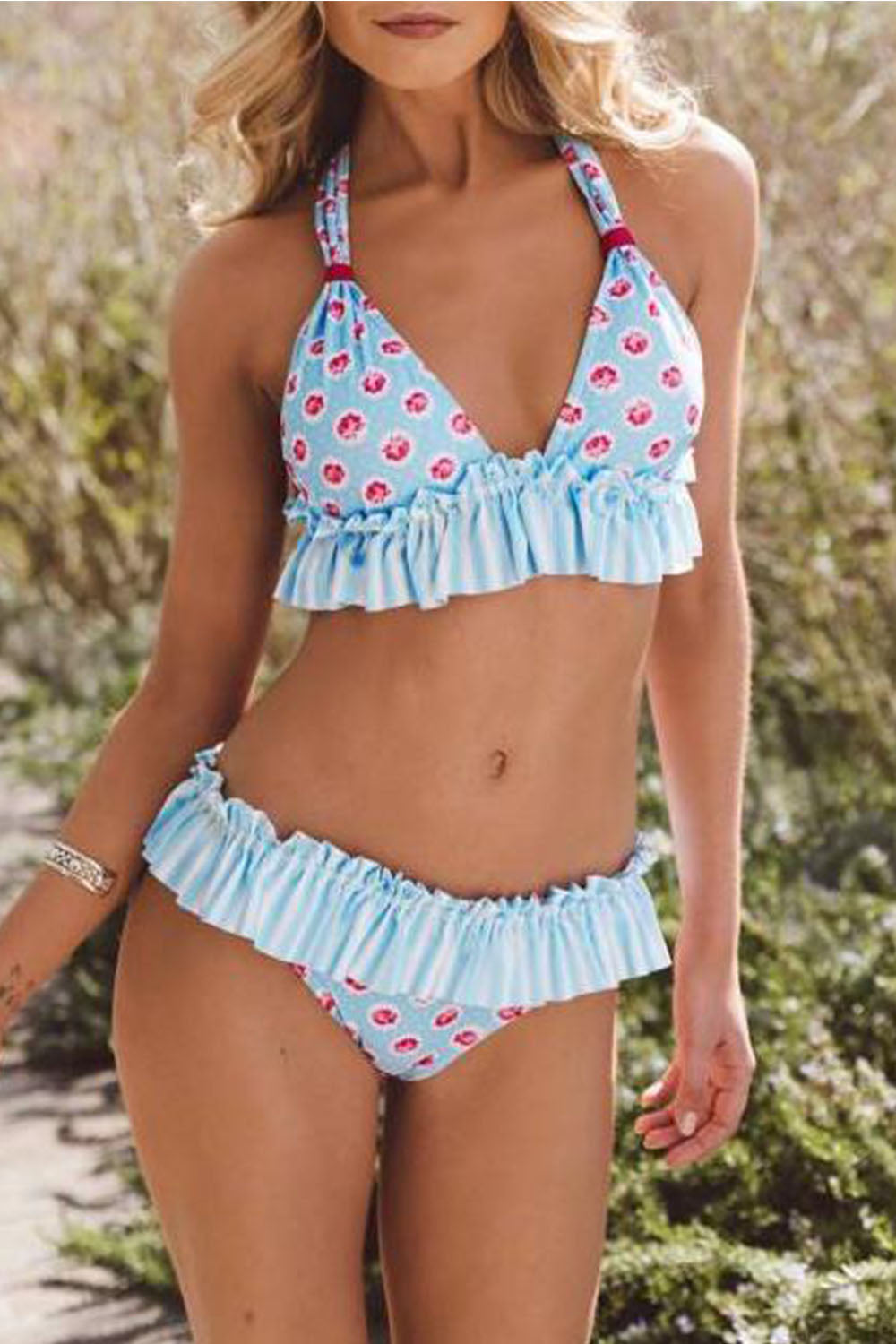 Iyasson Cute Floral Print Halter Neck Ruffled Two-piece Bikini Set