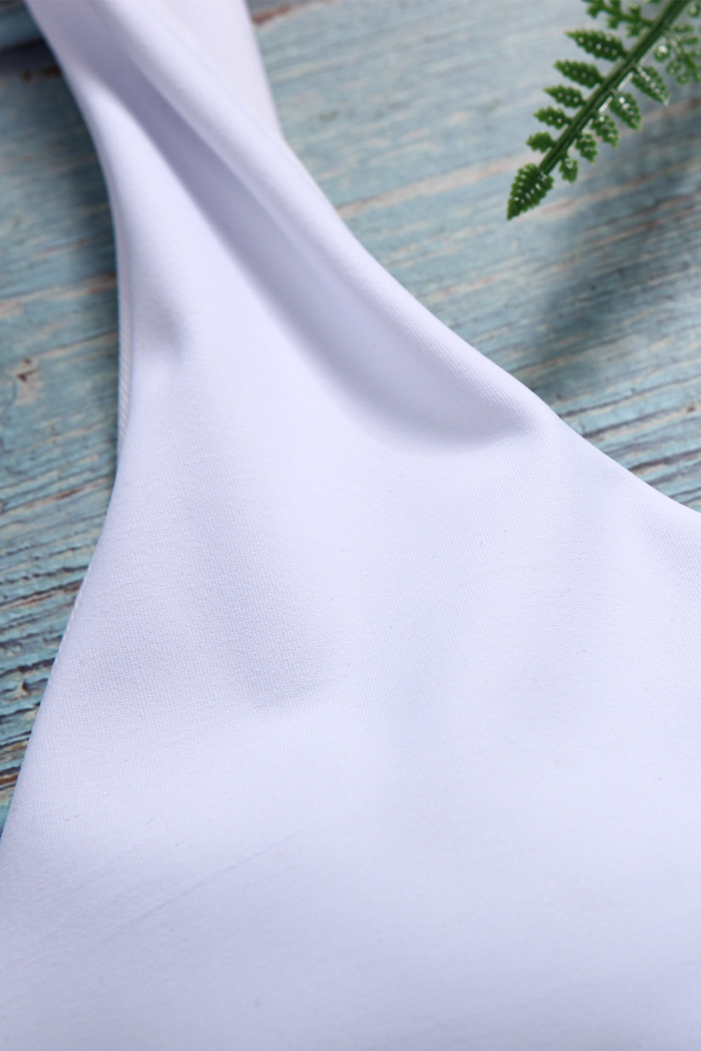 Iyasson White hollowed One-piece swimsuit