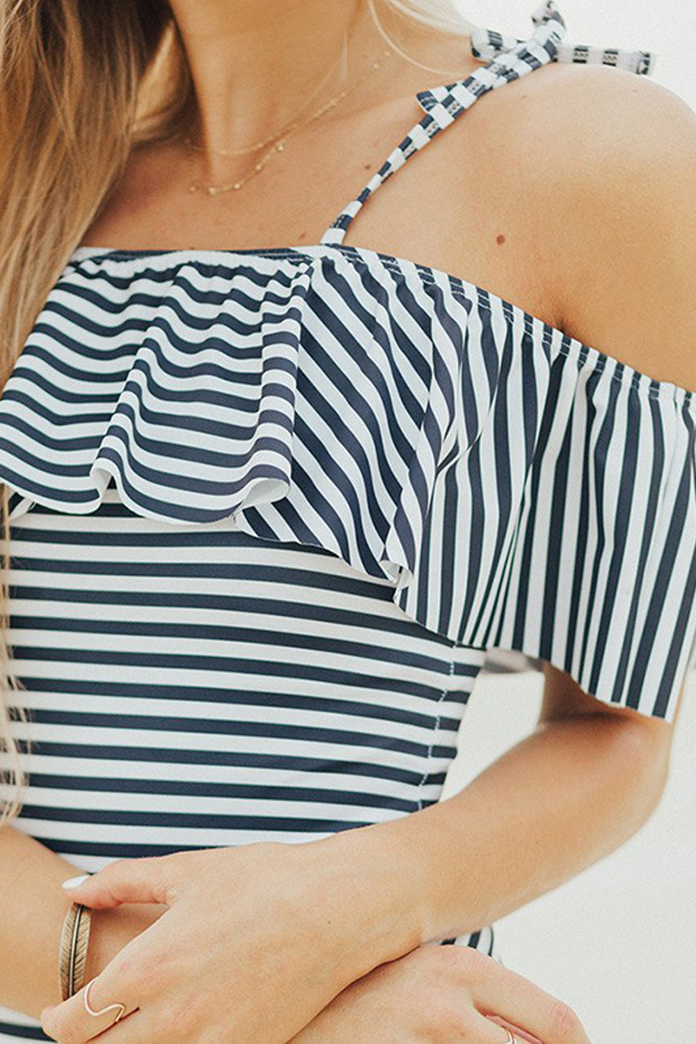 Iyasson Stripe Printing Falbala One-piece Swimsuit